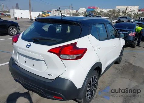 2019 Nissan Kicks Sv z USA, uszkodzony, nr VIN 3N1CP5CU6KL496497
